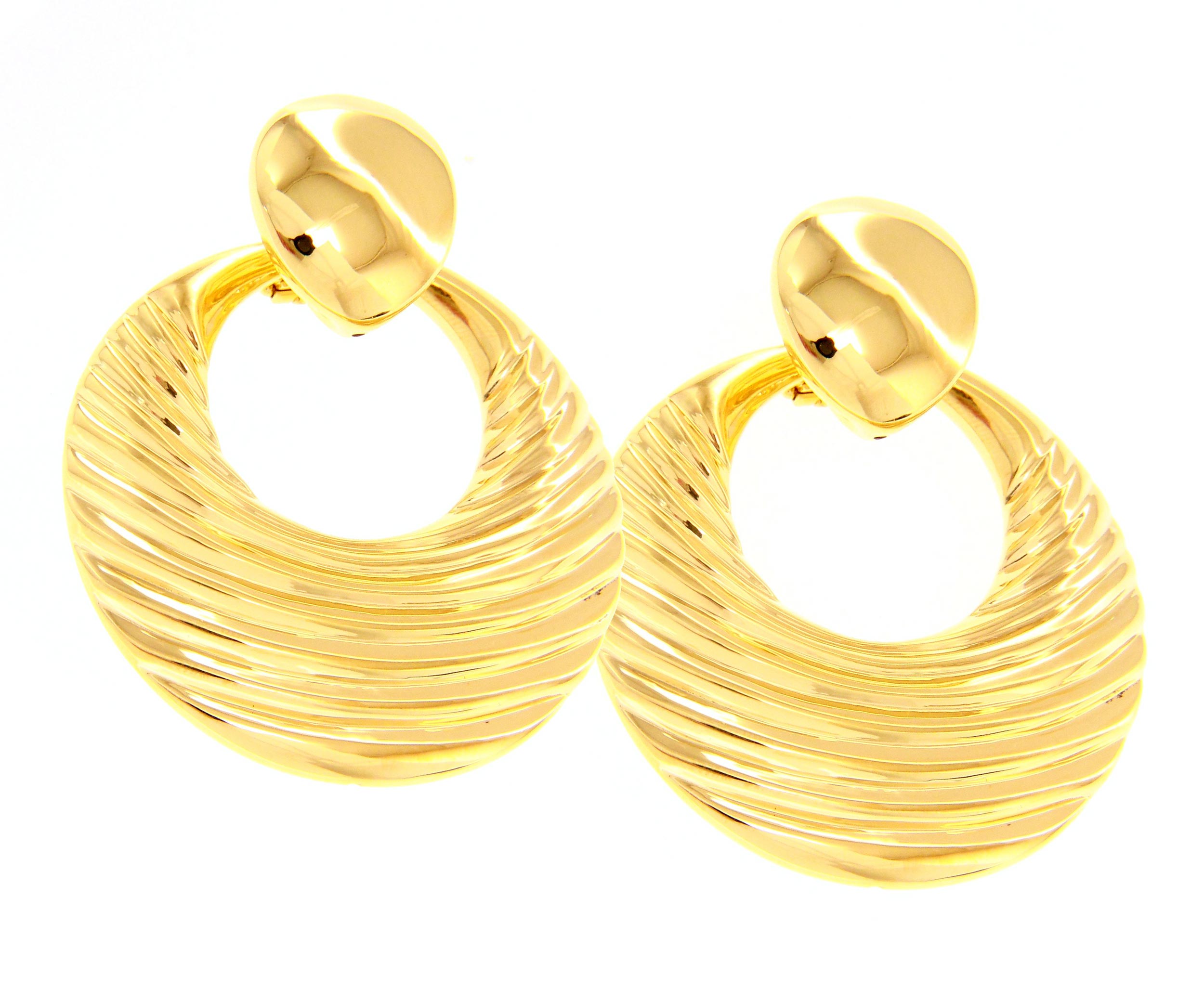 Beautiful 18ct Yellow Gold Omega Clip Pendant Earrings
