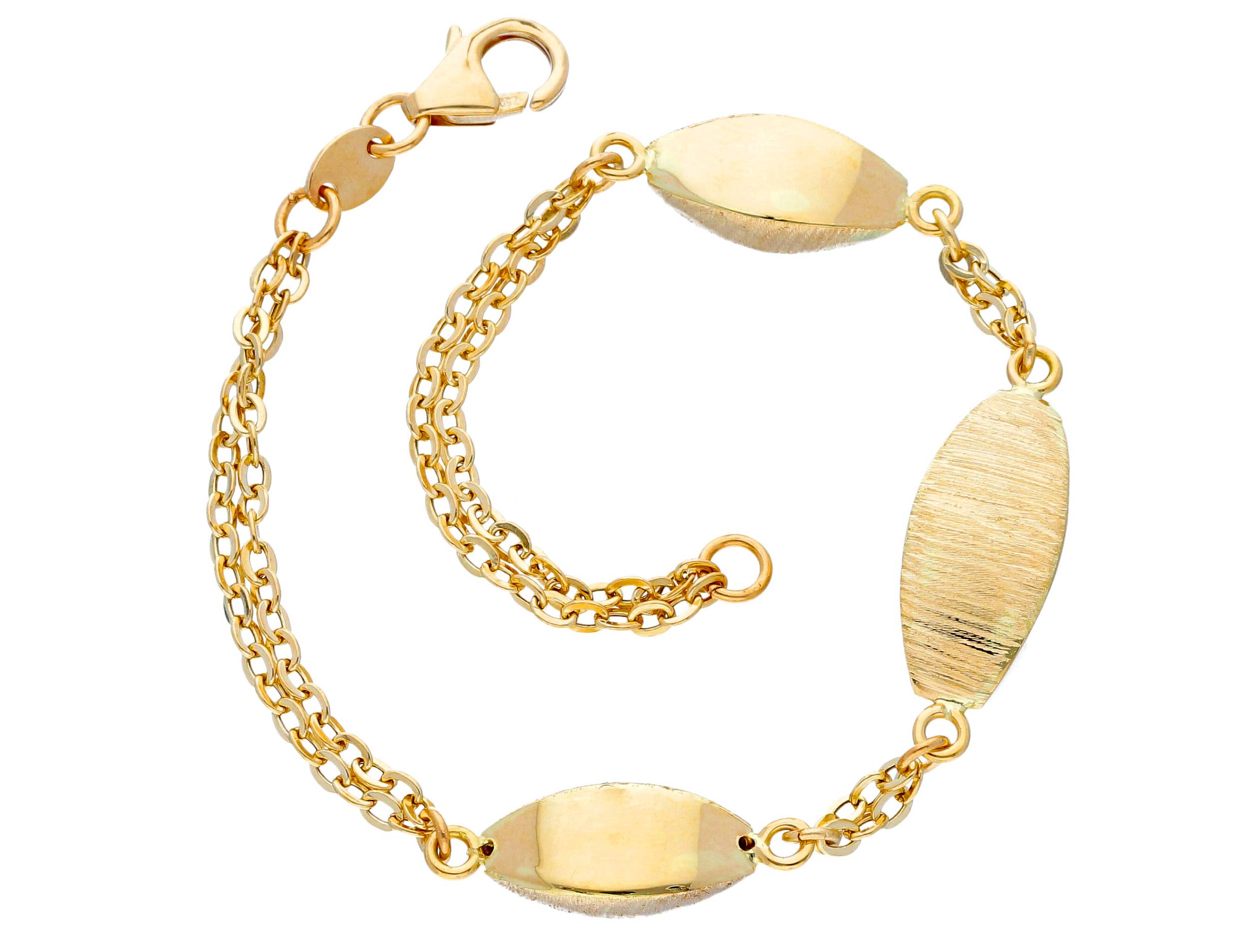 Beautiful 18ct Yellow Gold Bracelet With Elements