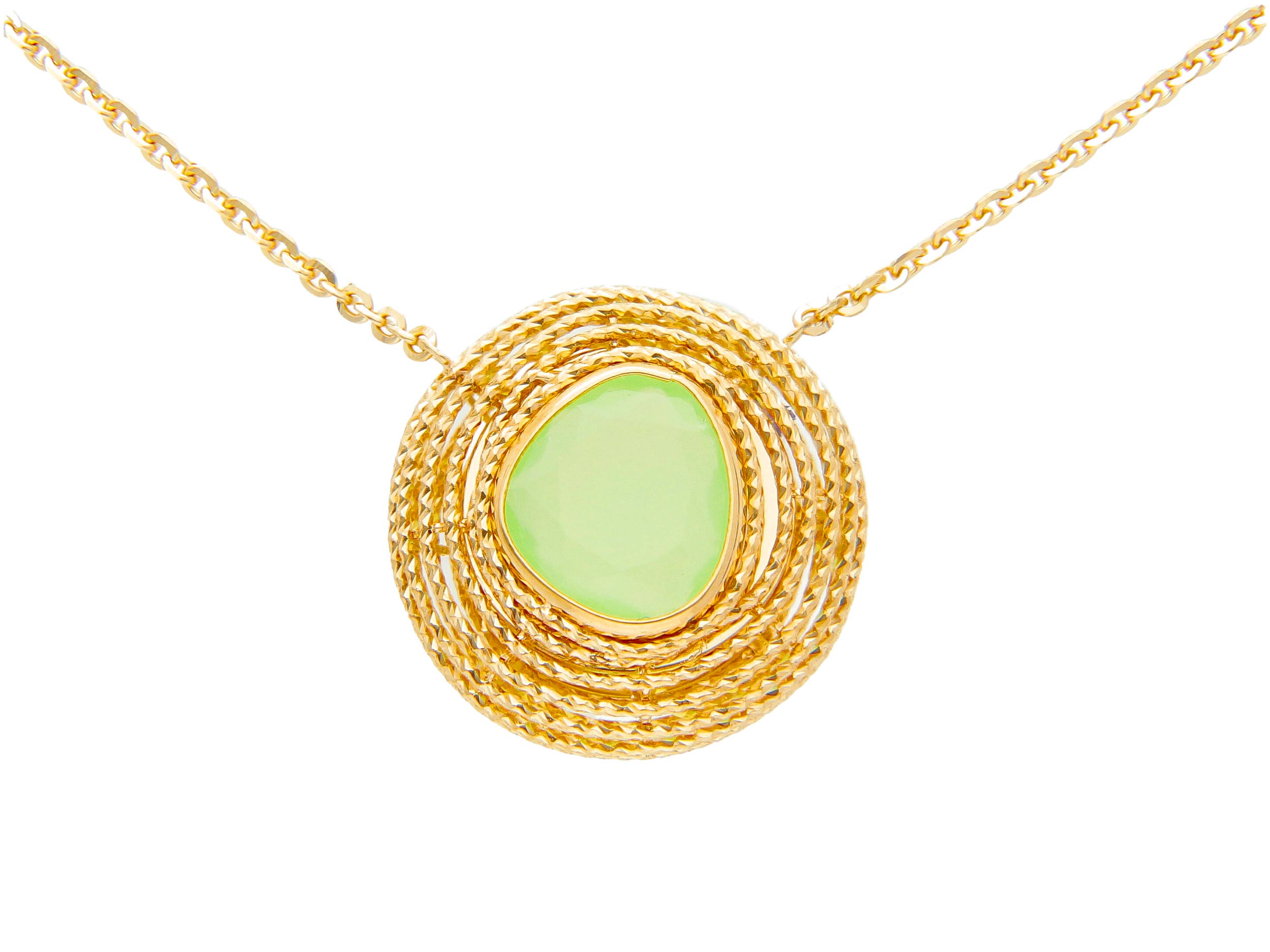 Beautiful 18ct Yellow Gold Fixed Pendant Necklace With Aventurine Quarts. We have different diferent stones available . Contact us for more information about the colours of enamel, gold and stones in our shop.